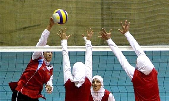 پیکارهای والیبال قهرمانی نوجوان دختر کشور در یزد آغاز شد