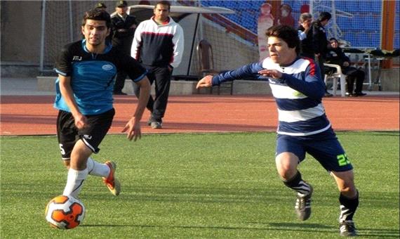 توجه به فوتبال پایه به توسعه علمی ورزش در یزد کمک می کند