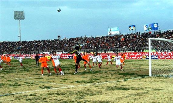 رایزنی ها برای انتخاب سرمربی تیم فوتبال شهید قندی یزد ادامه دارد