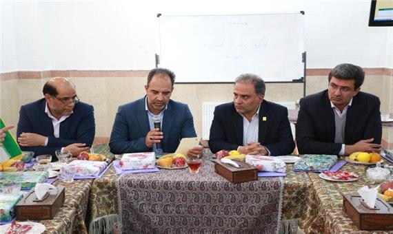 شهردار یزد عنوان کرد: سهمیه بنزین ویژه به سرویس مدارس اختصاص می‌یابد