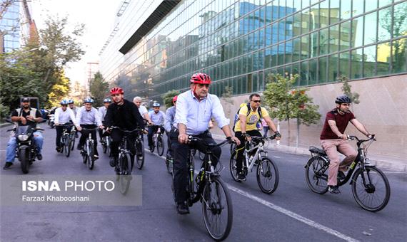 برگزاری همایش دوچرخه‌سواری گرامیداشت شهید سپهبد سلیمانی در یزد