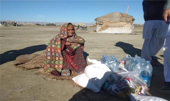 جمع‌آوری کمک‌های یزدی‌ها با حفظ کرامت انسانی سیل‎زدگان