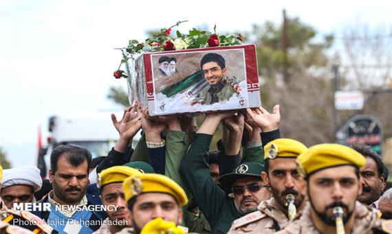 پیکر شهید سانحه هوایی در یزد تشییع شد