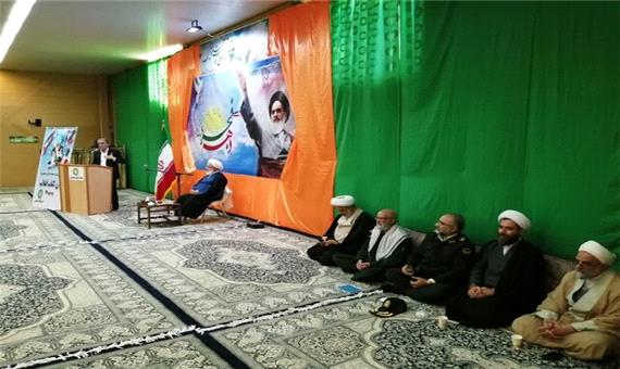 همایش «قرآن، کتاب انقلاب» در یزد برگزار شد