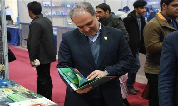 گزارش تصویری بازدید شهردار شهر جهانی یزد از دوازدهمین نمایشگاه بزرگ کتاب یزد