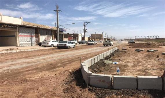 اجرای اصلاح هندسی میدان سنگی منتهی به روستای سید میرزا با هدف روان سازی ترافیک