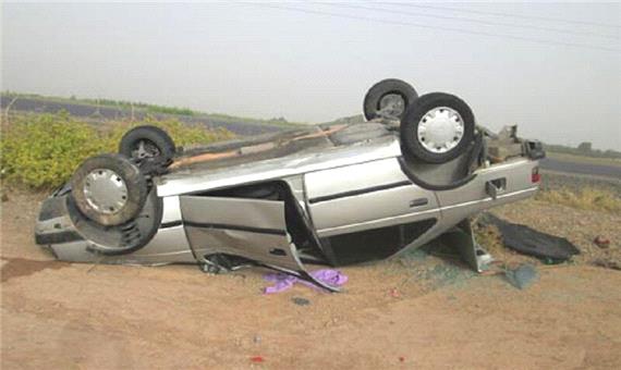 یک شهروند خارجی بر اثر واژگونی خودرو در یزد کشته و پنج نفر زخمی شدند