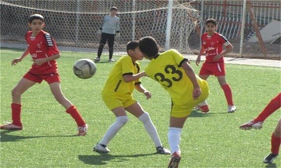 سه داور یزدی لیگ برتر فوتبال کشور را قضاوت می‌کنند