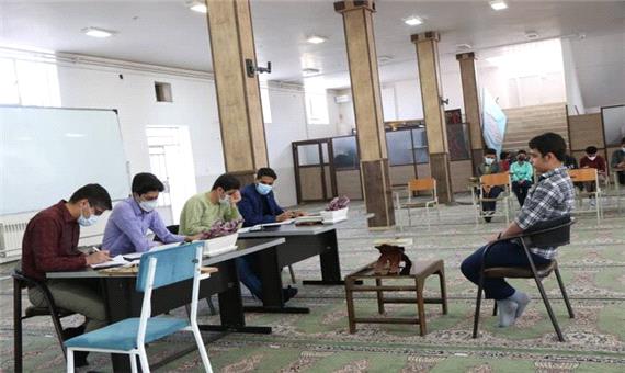 رقابت حضوری جشنواره هنر قرآنی دانش در یزد برگزار شد