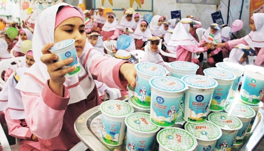 موافقت دولت با توزیع شیر در تمام مدارس ابتدایی