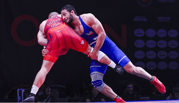 طلایی که آذرپیرا به خاطر تجربه کشتی‌گیر آمریکایی از دست داد