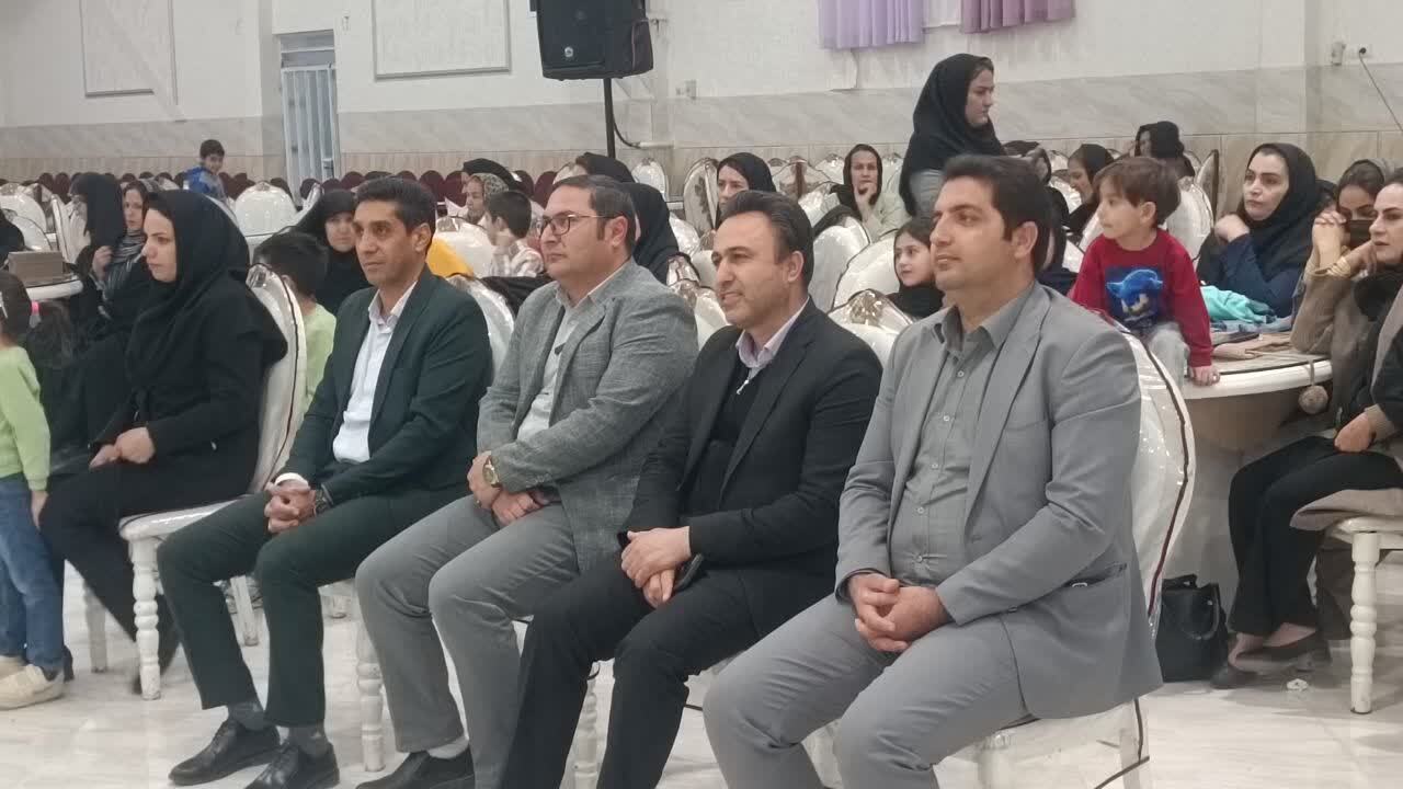 جشن گرامیداشت هفته معلولان و روز مادر در شهرستان خاتم