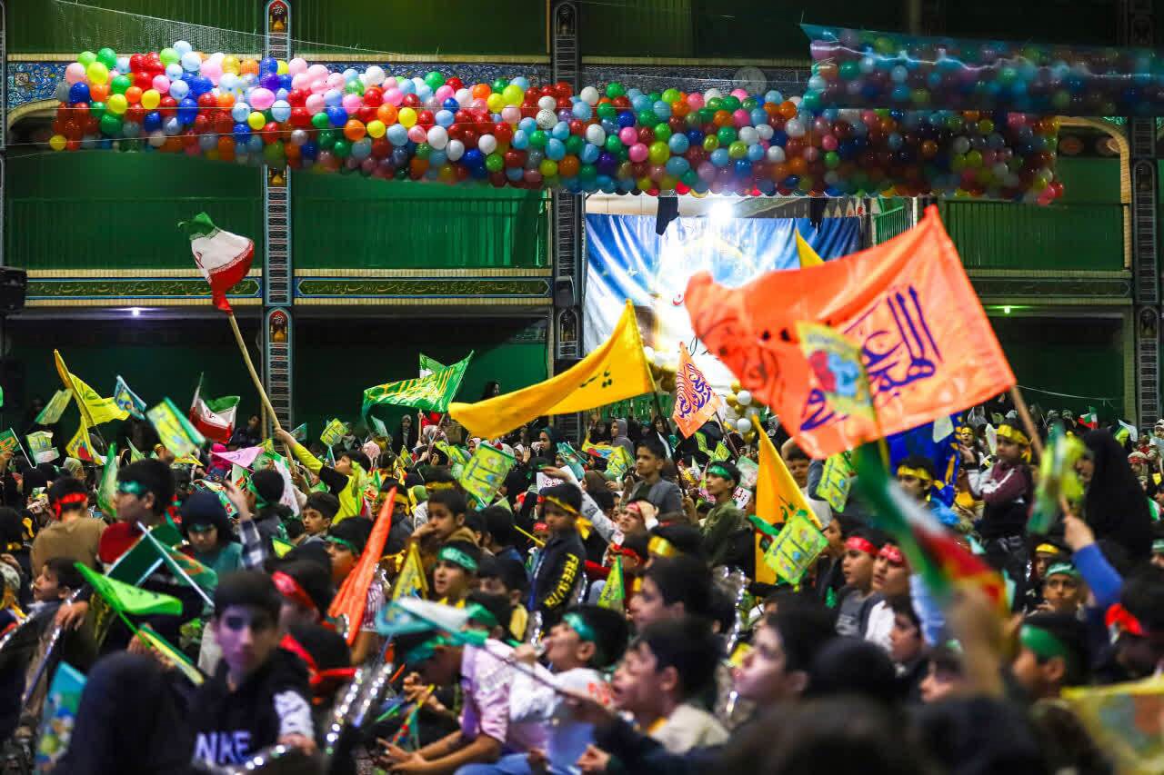 گردهمایی ۲۵۰۰ نفره مادران و فرزندان یزدی