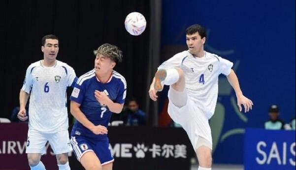 کامبک ژاپن مقابل ازبکستان و صعود به عنوان تیم صدرنشین