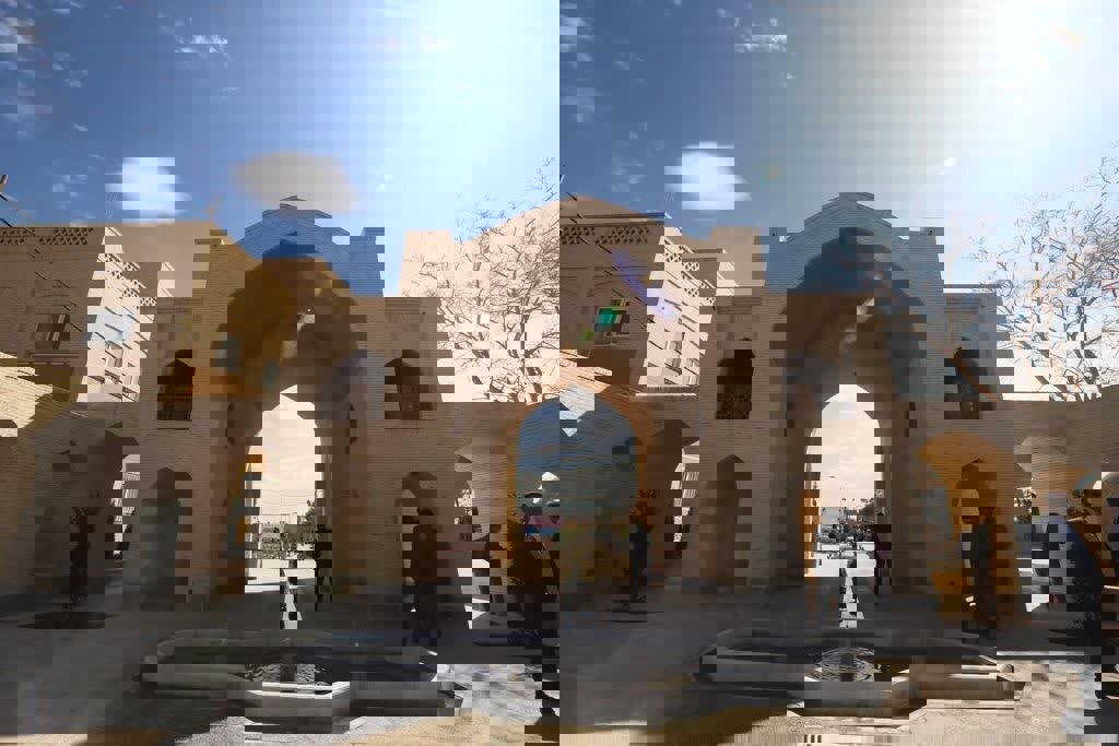 افتتاح سردر ورودی قبرستان تاریخی جوی هُرهُر در یزد