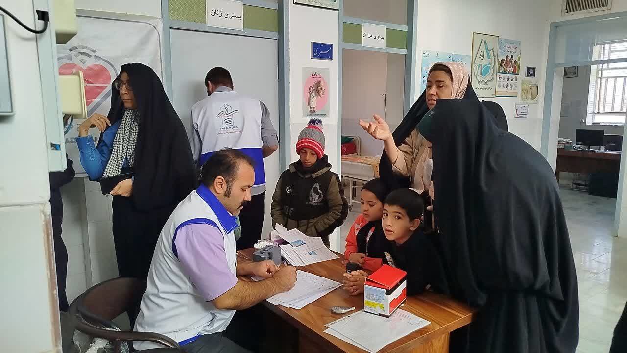 ارائه خدمات رایگان دندانپزشکی در بهادران