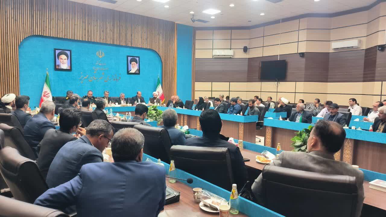 برنامه‌ریزی برای توسعه دام سبک، گلخانه‌ها و احیای قنوات در مهریز