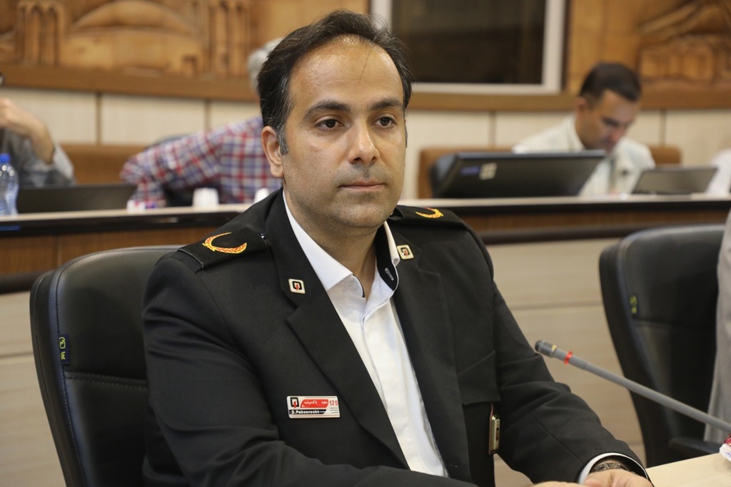 تجهیزات انفرادی آتش نشانان یزدی نونوار می‌شود