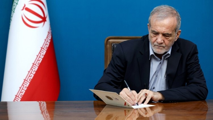 سیاست ایران گسترش همکاری با کشور‌های همسایه است