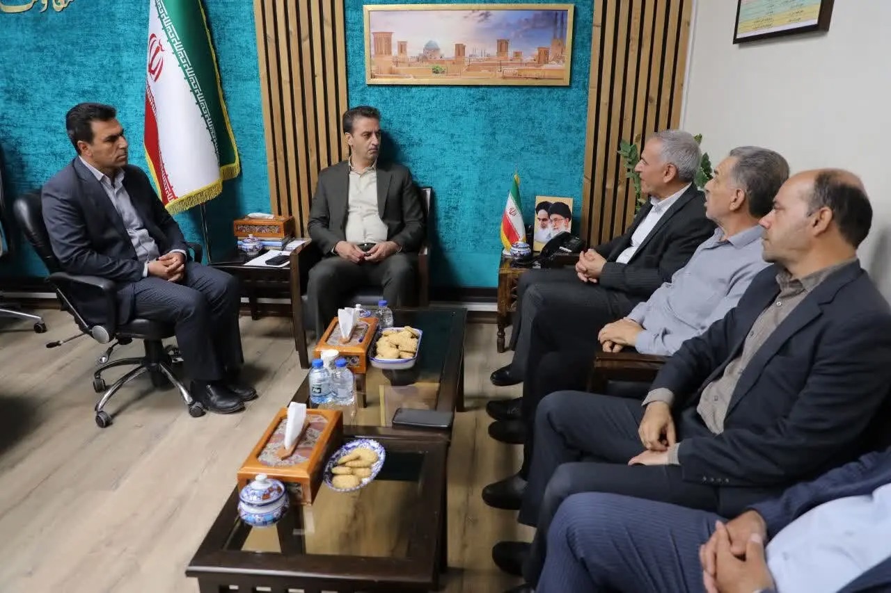 برگزاری نشست بررسی مسائل عمرانی و تقویت زیرساخت‌های خدمات شهری در «بخ»