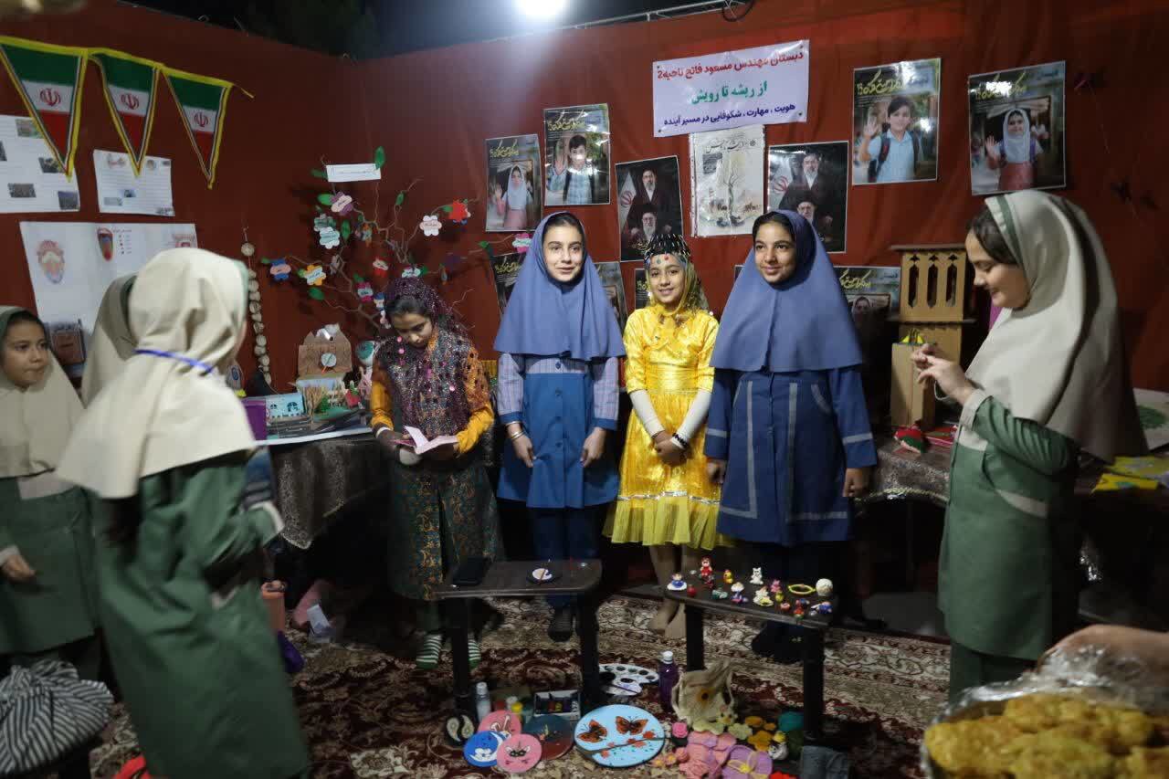 برگزاری جشنواره از ریشه تا رویش در یزد