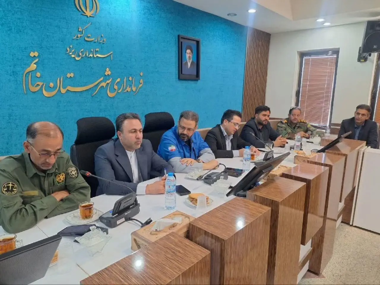 بررسی راهکارهای حفاظت از منابع طبیعی در نشست ستاد مدیریت بحران شهرستان خاتم