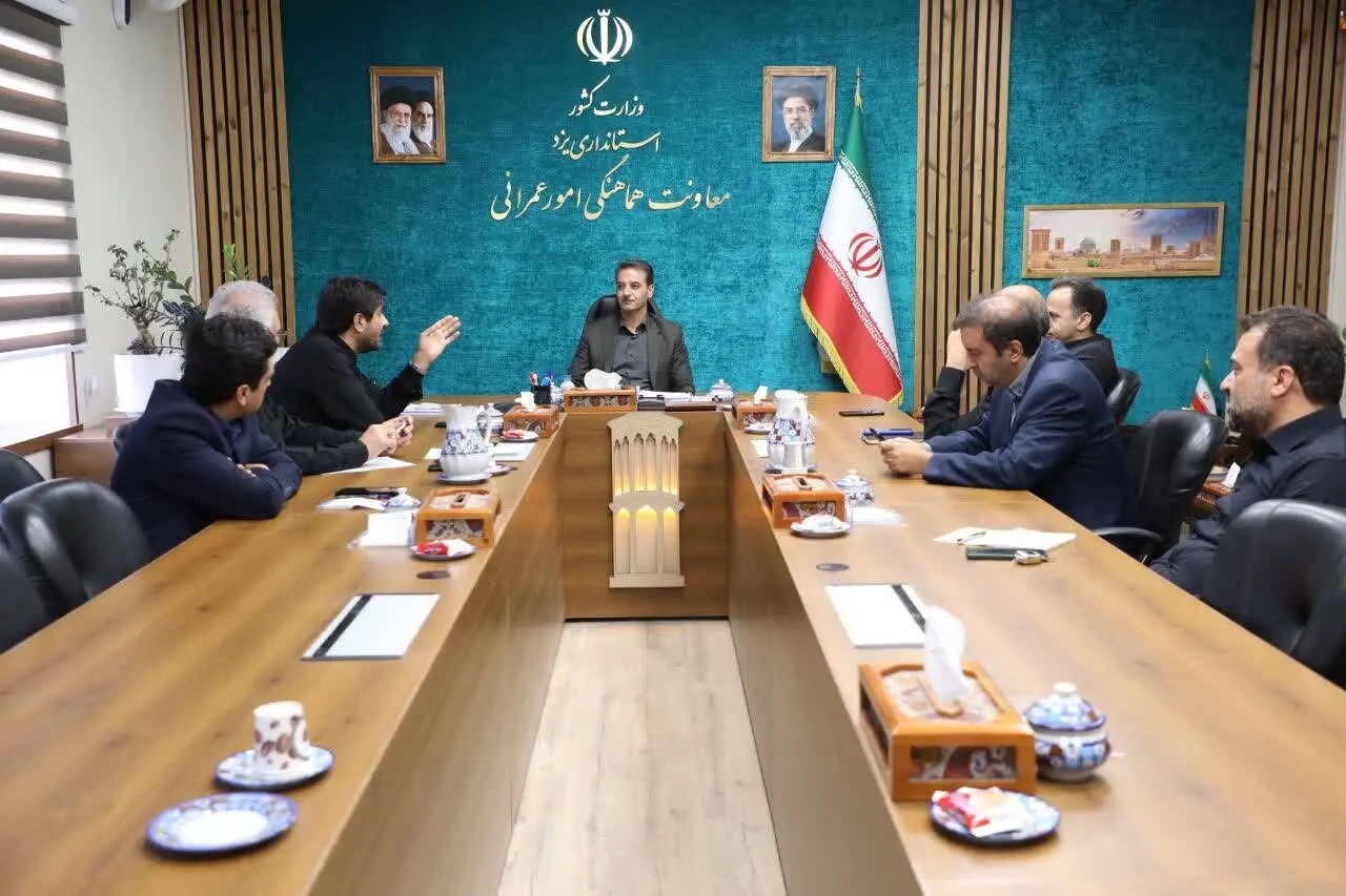 گره‌گشایی از پروژه‌های عمرانی در نشست شهرداری و اداره برق