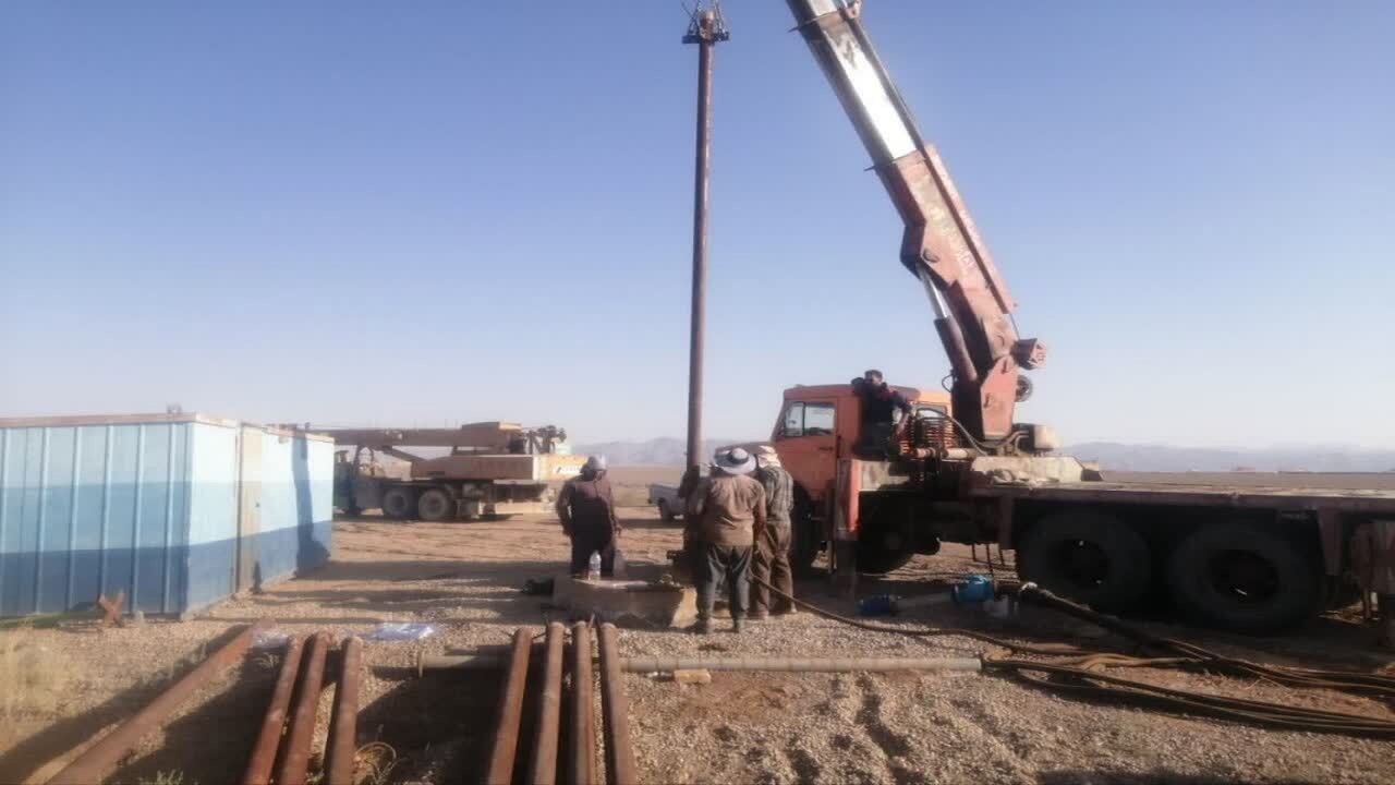 وارد مدار شدن چاه شماره ۳ تیجرد برای تقویت تأمین آب شرب ابرکوه