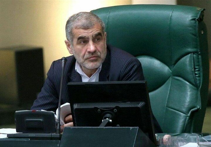 نیکزاد: امام خامنه‌ای (ره) نماد حریت و استقلال ملت ایران است
