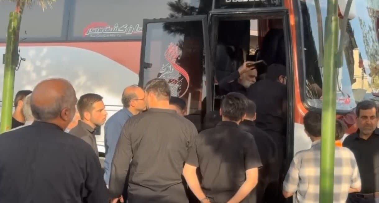 اعزام ۷۰ بسیجی مهریز برای خدمت‌رسانی به زائران مراسم تشییع رهبر شهید در مشهد