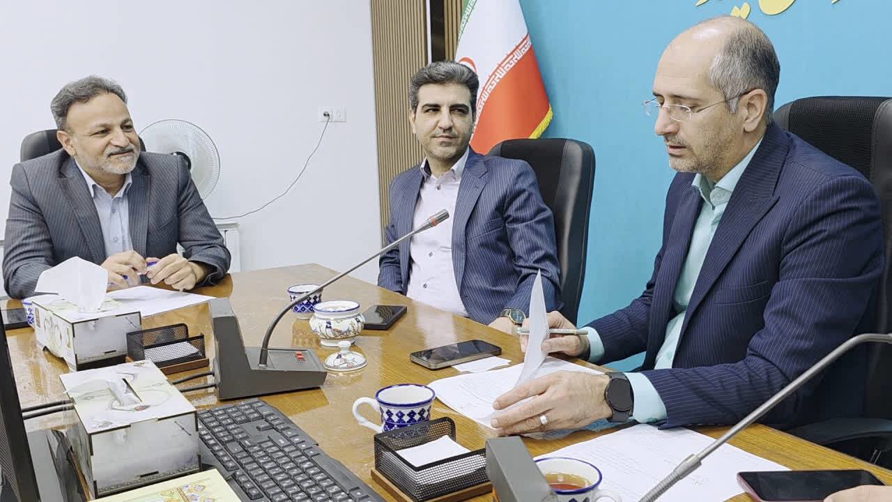 تصمیمات راهبردی برای توسعه زیرساخت‌های جاده‌ای میبد؛ مشارکت معادن در بهسازی راه‌ها و تکمیل طرح‌های نیمه‌تمام