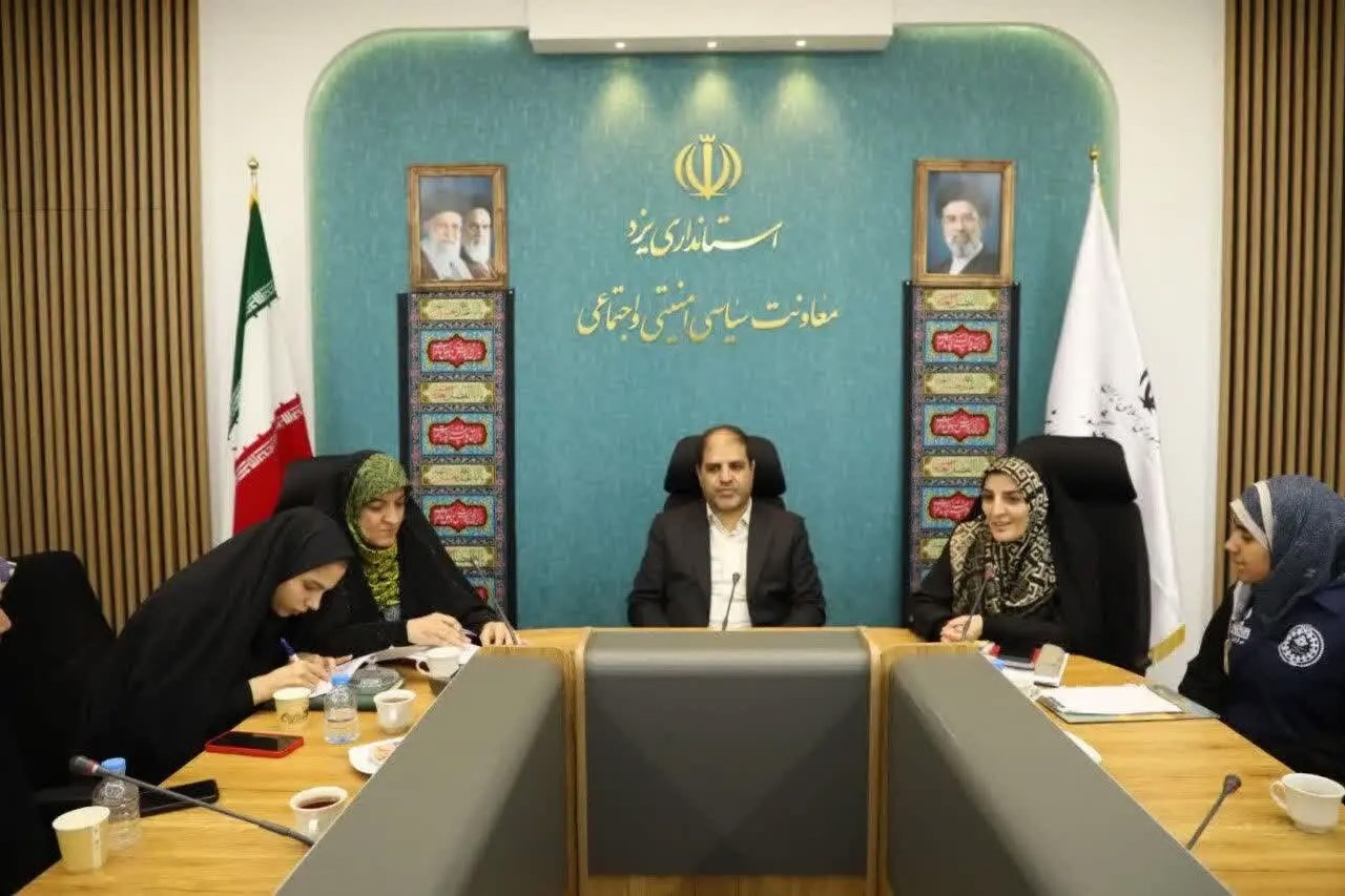 مشارکت ۱۷.۹ درصدی زنان یزدی در اقتصاد استان