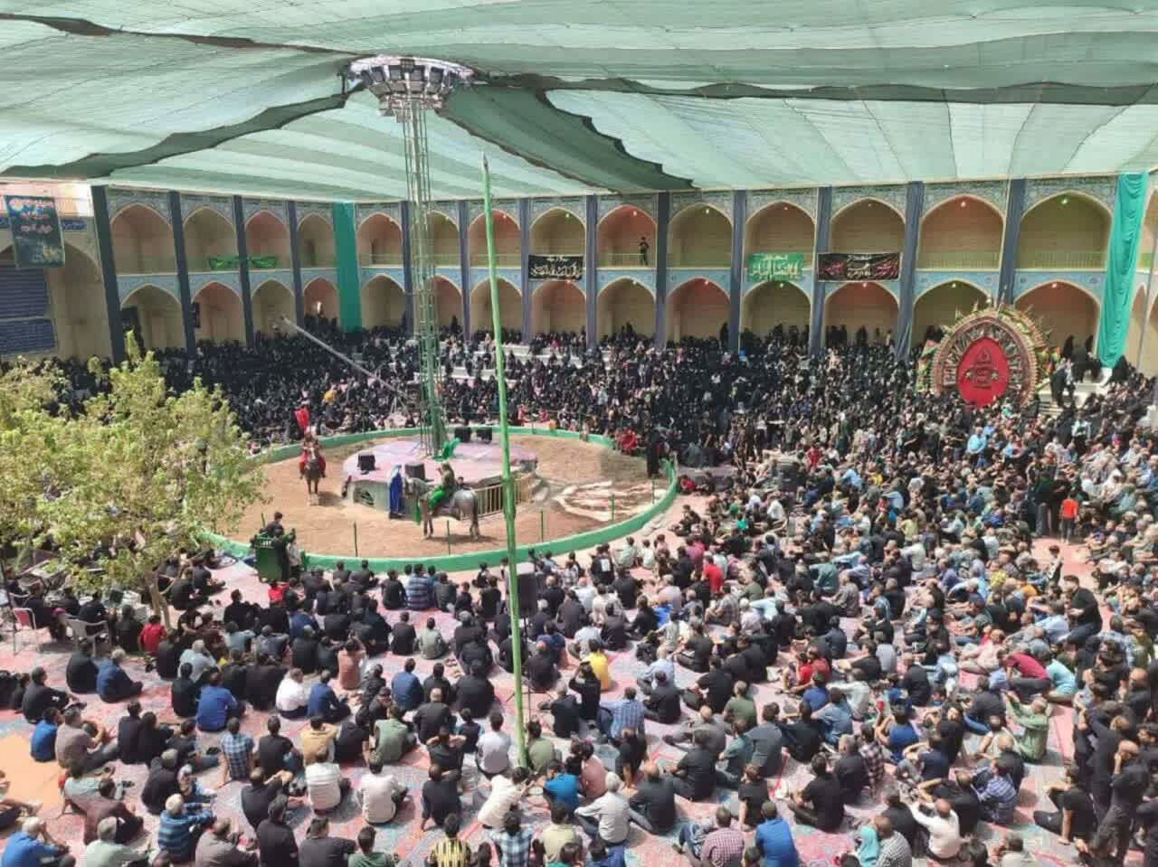 برگزاری آیین ۱۵۰ ساله عزاداری حسینیه توت اردکان در روز‌های پایانی ماه صفر