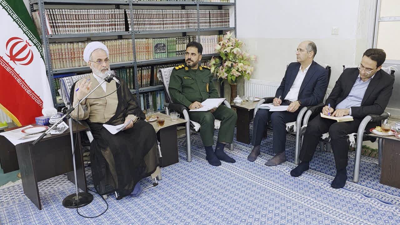 مشارکت فعال حوزه‌های علمیه و مراکز پژوهشی در شناسایی و تحلیل آسیب‌های اجتماعی