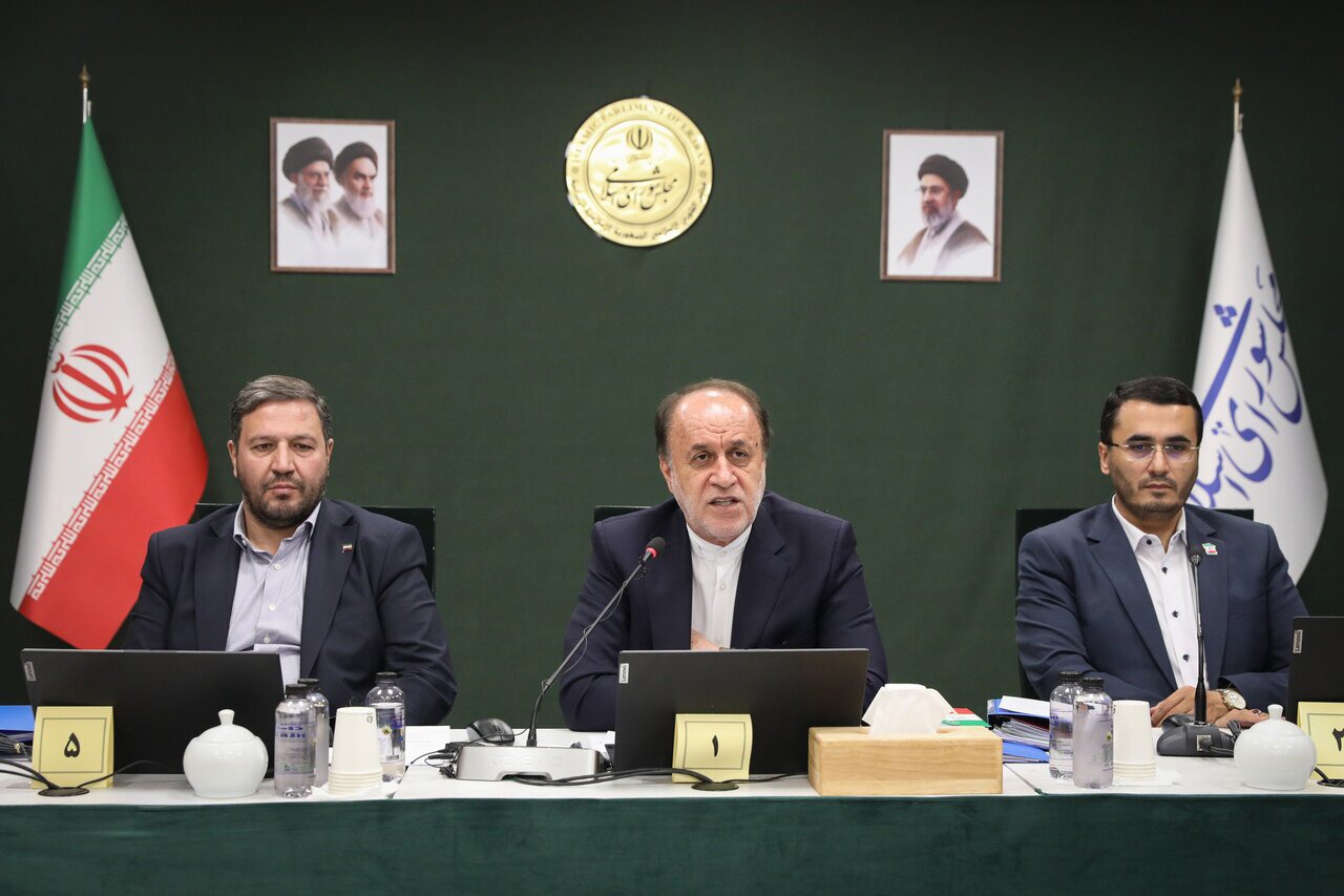 بررسی ماده دو طرح مقابله با نفوذ بیگانگان