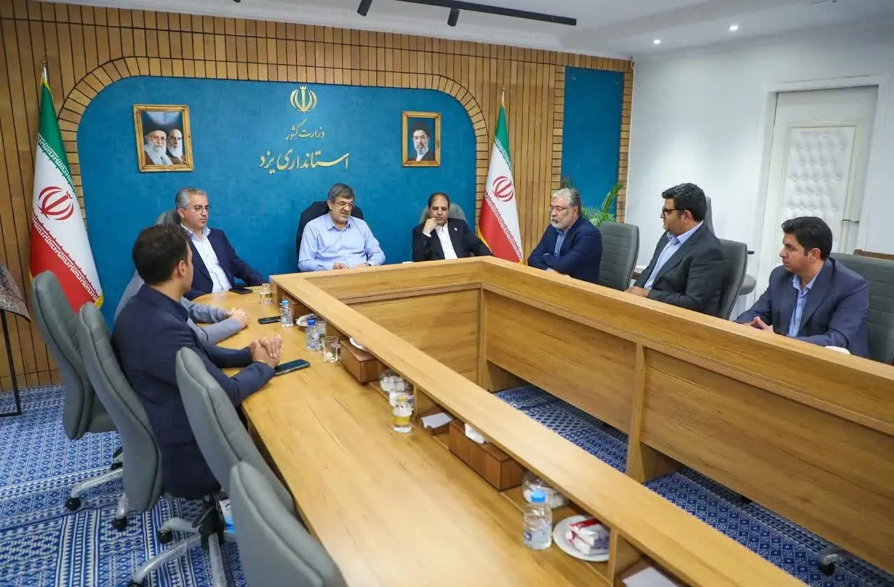 اتاق اصناف استان دفاع از حقوق کسبه و صیانت از بازار را دردستور کار قرار دهد
