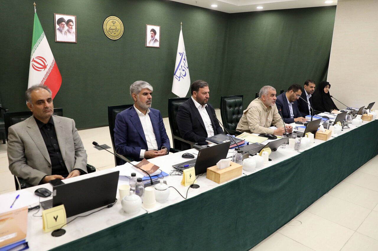 انتخاب نمایندگان مجلس در مجامع و شورا‌ها