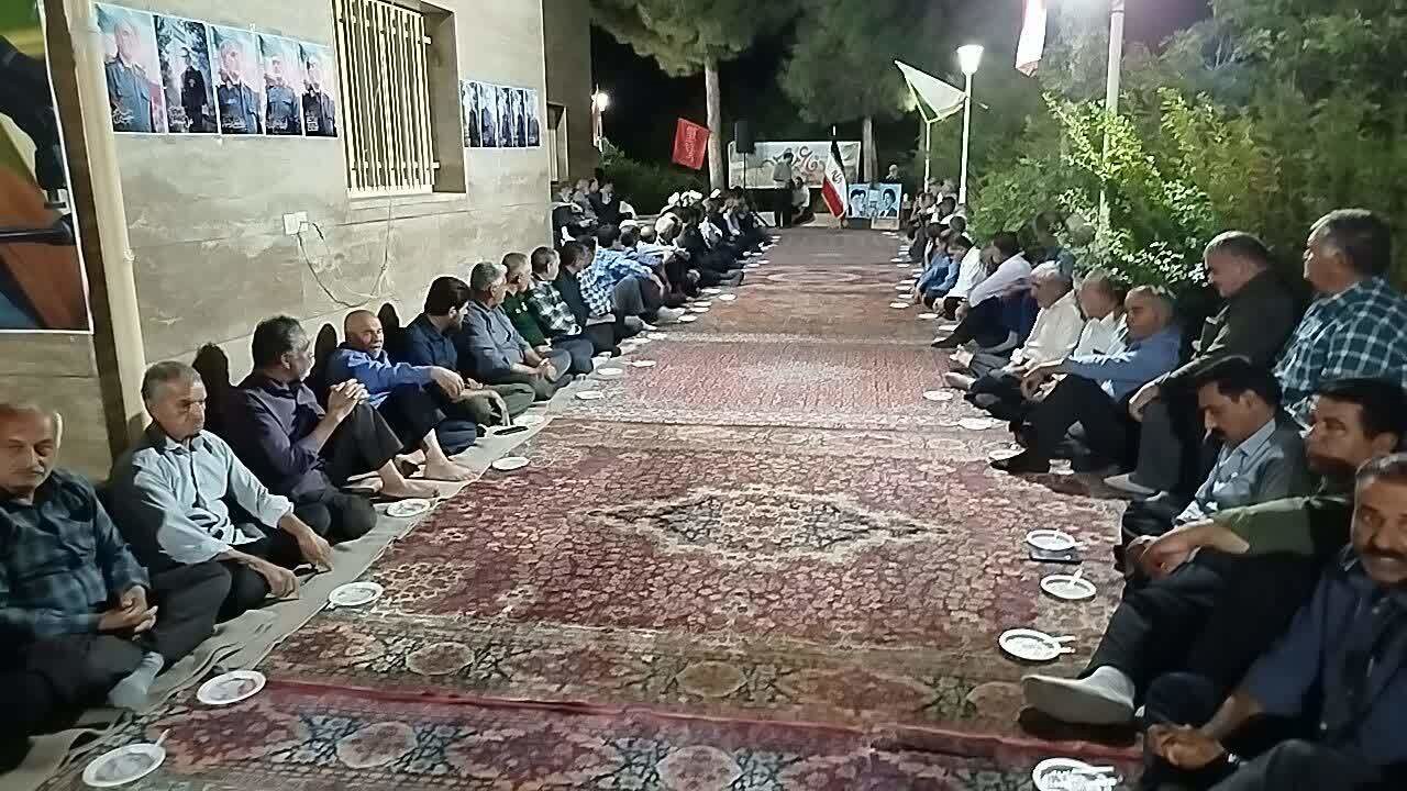 گردهمایی بیش از ۲۵۰ ایثارگر دهستان بهادران در هفته دفاع مقدس