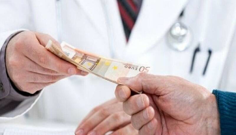رئیس کمیسیون بهداشت مجلس: پرداخت از جیب بیماران به ۷۵ درصد رسیده است