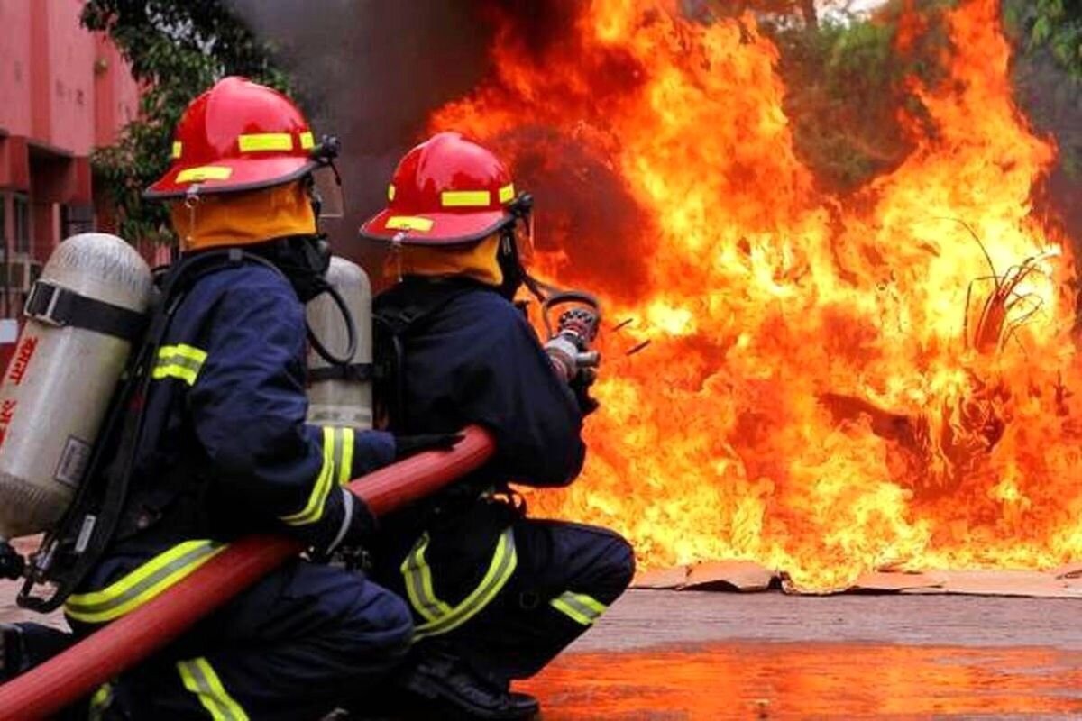 نجات ۸۴۴ نفر در عملیات‌های آتش‌نشانی یزد؛ ۳۳ نفر جان باختند
