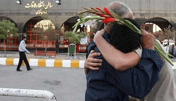 تیم پرسپولیس پای ۴ زندانی لرستان را به خانه باز کرد