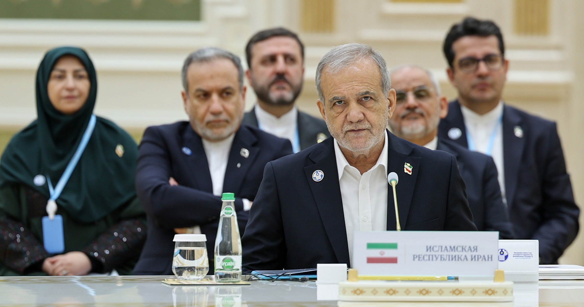 پزشکیان: نیازمند چندجانبه‌گرایی واقعی در منطقه هستیم