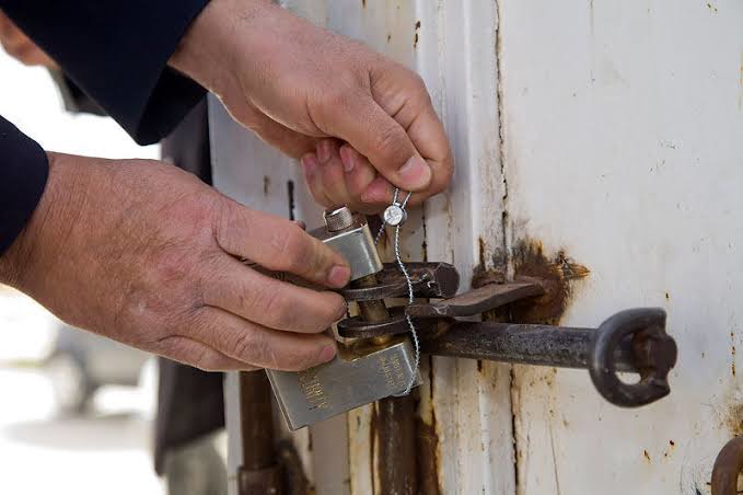 مهر و موم ۹ واحد ضایعاتی متخلف در مهریز