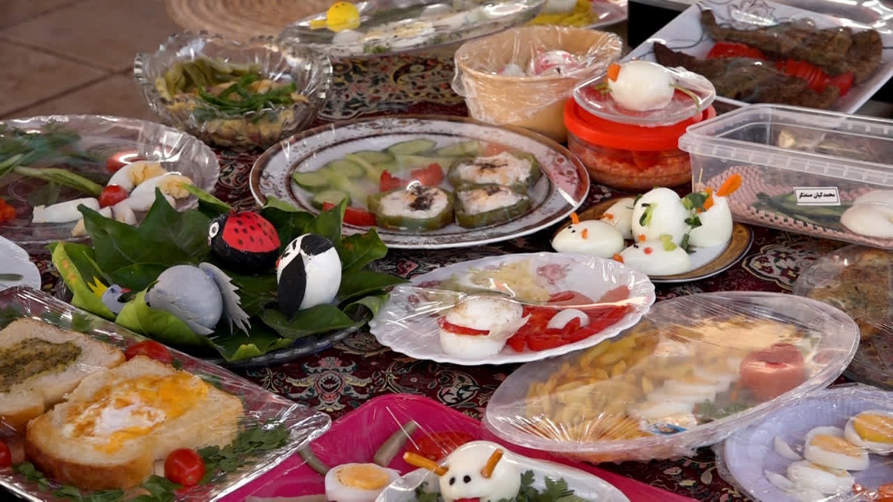 برگزاری نمایشگاه تغذیه سالم در مدرسه قرآنی شهید اکرمی بافق