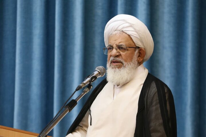 پیگیری حقوقی و بین‌المللی شهادت رهبر انقلاب و شهدای حملات اخیر با جدیت پیگیری شود