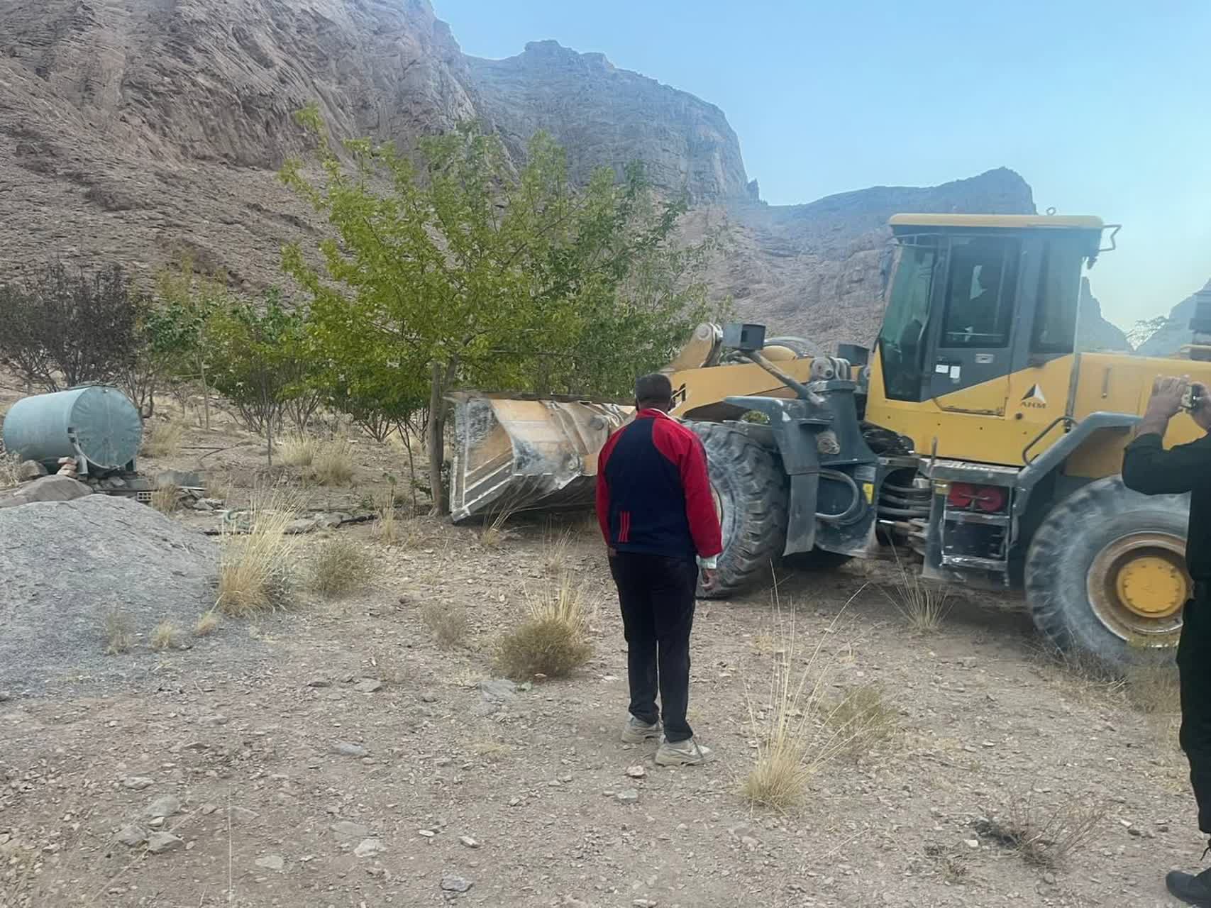 آزادسازی ۳ هزار مترمربع از اراضی مستثنیات در روستای گل‌افشان مهریز